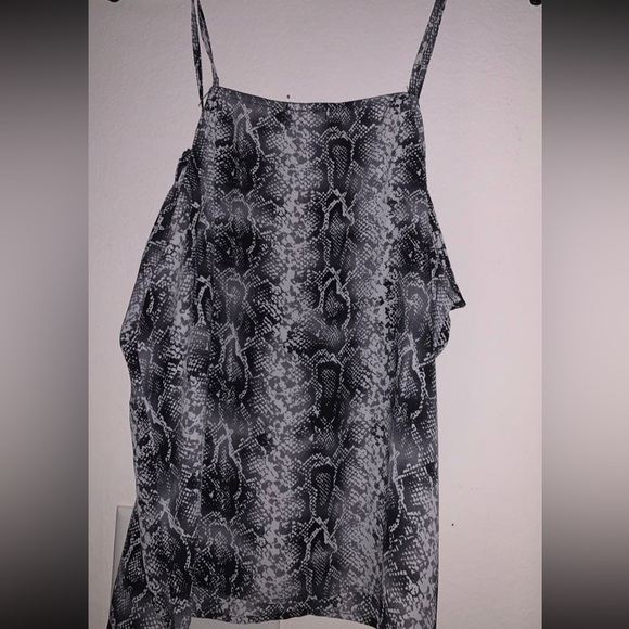 NWT Rue21 snake skin print cami blouse L - Picture 5 of 5
